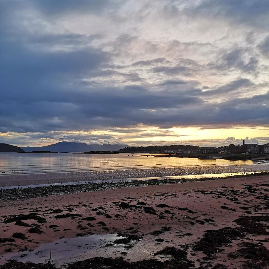 Beside The Bay Apartment Millport Luaran gambar